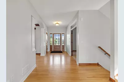 1634 Isabella Parkway, Chaska, MN 55318 - Photo 16