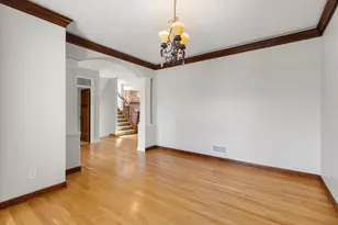 1634 Isabella Pkwy, Chaska, MN 55318 - Photo 10