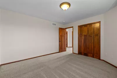 1634 Isabella Parkway, Chaska, MN 55318 - Photo 72