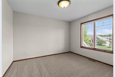 1634 Isabella Parkway, Chaska, MN 55318 - Photo 66