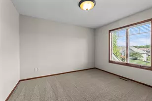 1634 Isabella Pkwy, Chaska, MN 55318 - Photo 66