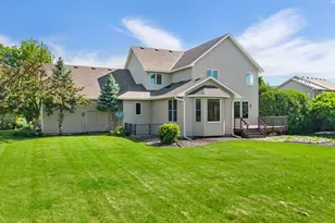 1634 Isabella Pkwy, Chaska, MN 55318 - Photo 90