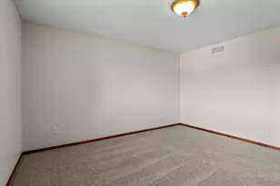 1634 Isabella Pkwy, Chaska, MN 55318 - Photo 62