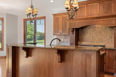 1634 Isabella Parkway, Chaska, MN 55318 - Photo 36
