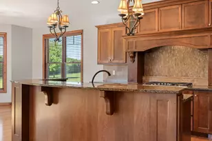 1634 Isabella Pkwy, Chaska, MN 55318 - Photo 36