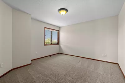 1634 Isabella Parkway, Chaska, MN 55318 - Photo 70