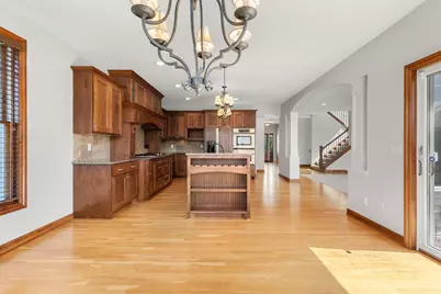 1634 Isabella Parkway, Chaska, MN 55318 - Photo 28