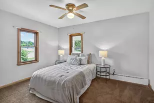515 N Cedar St, Chaska, MN 55318 - Photo 10