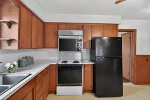 515 N Cedar St, Chaska, MN 55318 - Photo 8