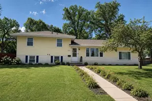 7700 Sierra Pkwy, Brooklyn Park, MN 55444 - Photo 2