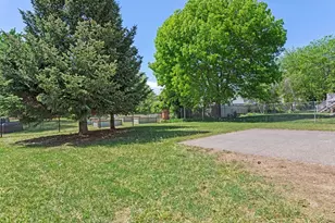 6247 Albert Ln, North Branch, MN 55056 - Photo 4