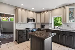 7508 W 77th St, Chaska, MN 55318 - Photo 16