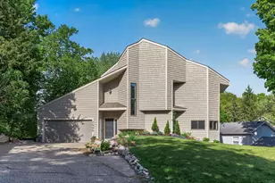 7508 W 77th St, Chaska, MN 55318 - Photo 2