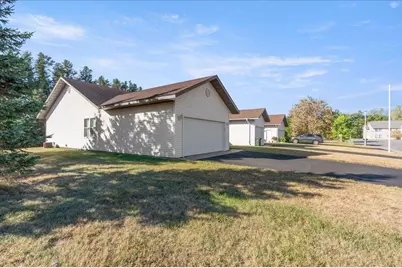 2401 Hillcrest Drive, Brainerd, MN 56401 - Photo 4