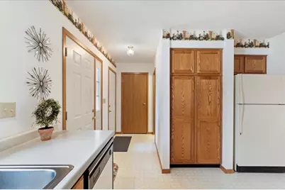 2401 Hillcrest Drive, Brainerd, MN 56401 - Photo 12