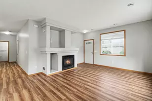 130 River Woods Dr W, Saint Paul Park, MN 55071 - Photo 4
