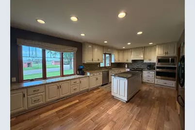 306 S Fairview Drive, Luverne, MN 56156 - Photo 2