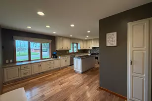306 S Fairview Dr, Luverne, MN 56156 - Photo 6