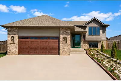2916 Frank Street, Maplewood, MN 55109 - Photo 2