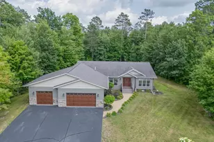1704 Forest Hills Ave, Grand Rapids, MN 55744 - Photo 2