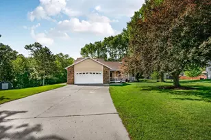 404 7th Street NE, Melrose, MN 56352 - Photo 32