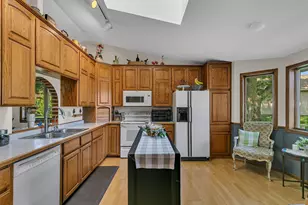 404 7th Street NE, Melrose, MN 56352 - Photo 4