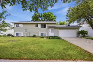 630 Appletree Ln, Moorhead, MN 56560 - Photo 1