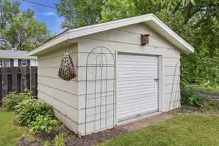 630 Appletree Ln, Moorhead, MN 56560 - Photo 30