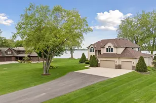 22447 Dodge Ct, Faribault, MN 55021 - Photo 4