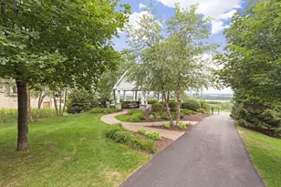 15549 Lilac Dr, Eden Prairie, MN 55347 - Photo 28