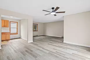 6262 7th St N, Oakdale, MN 55128 - Photo 6