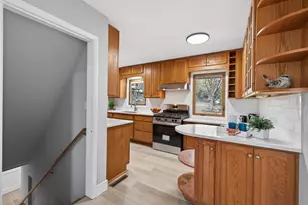 31 Demont Ave E, Little Canada, MN 55117 - Photo 10