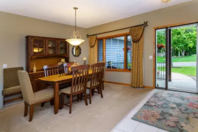 8551 Summit Oaks Bay, Savage, MN 55378 - Photo 6