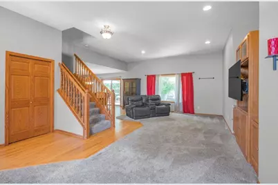 9918 Kiwi Avenue N, Brooklyn Park, MN 55443 - Photo 2
