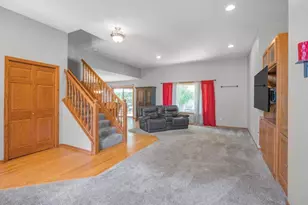 9918 Kiwi Ave N, Brooklyn Park, MN 55443 - Photo 2