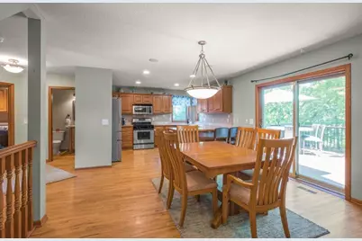 9918 Kiwi Avenue N, Brooklyn Park, MN 55443 - Photo 8