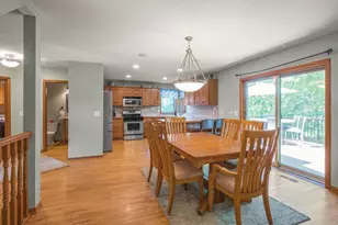 9918 Kiwi Ave N, Brooklyn Park, MN 55443 - Photo 8