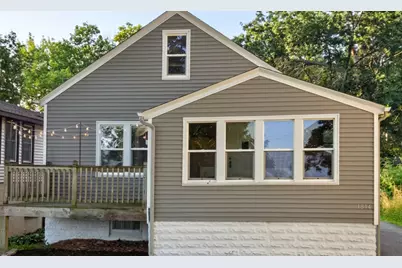 1844 E Shore Drive, Maplewood, MN 55109 - Photo 1