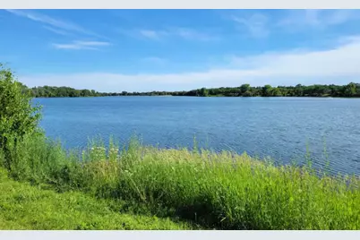 1844 E Shore Drive, Maplewood, MN 55109 - Photo 16
