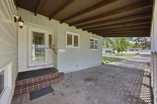 3002 8th St N, Fargo, ND 58102 - Photo 2