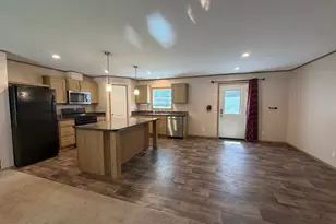751 Dewey St, Walnut Grove, MN 56180 - Photo 6
