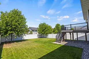 9420 Toledo Ln N, Brooklyn Park, MN 55443 - Photo 40