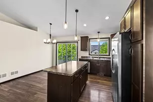 9420 Toledo Ln N, Brooklyn Park, MN 55443 - Photo 10