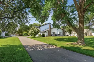 3608 Gershwin Ln N, Oakdale, MN 55128 - Photo 24