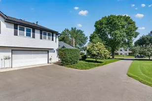 3608 Gershwin Ln N, Oakdale, MN 55128 - Photo 26