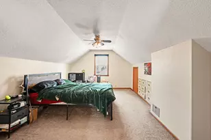 2111 Fremont Ave E, Saint Paul, MN 55119 - Photo 8
