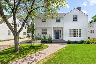 1334 8th St S, Fargo,  58103 - Photo 2