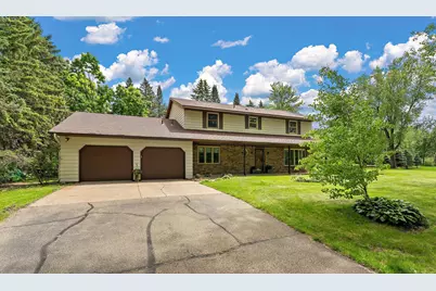 8290 Angus Avenue, Inver Grove Heights, MN 55077 - Photo 2
