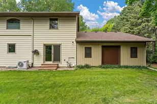 8290 Angus Ave, Inver Grove Heights, MN 55077 - Photo 6