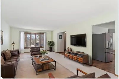 8290 Angus Avenue, Inver Grove Heights, MN 55077 - Photo 16